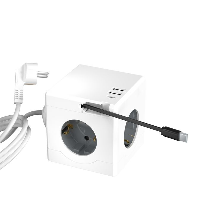 MicroConnect 3-veiskontakt med Schuko og 1,5 m kabel samt USB-porter (2 USB-A, 2 USB-C), 1 Stykk, SEN-372