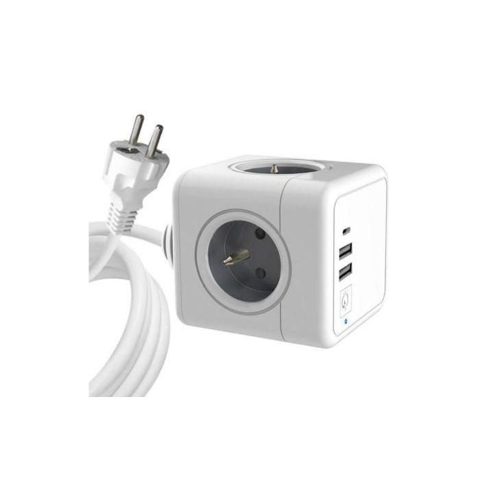 MicroConnect 3-4 veis strømfordeler med USB-porter, 1,5 m, type E, hvit, 1 Stykk, SEN-947