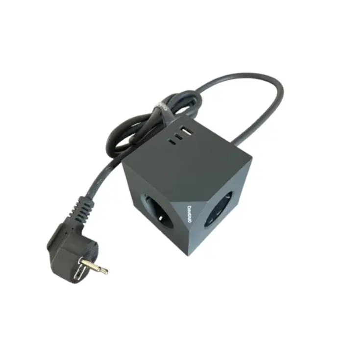 MicroConnect 3 veis Schuko med magnetisk funksjon, 2 USB C porter, 1 USB-A port, strømkube med 1,5m kabel, Mørk Grå, 1 Stykk, SEN-W128913938