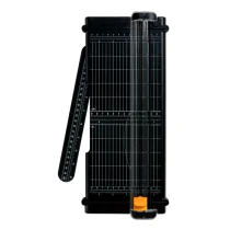 Fiskars Recycled SureCut Titanium Skjæremaskin – Klipper opptil 7 ark (FIS1004639, 1 Eske)